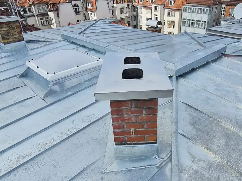 Bauflaschnerei mit Dachdecker-MB